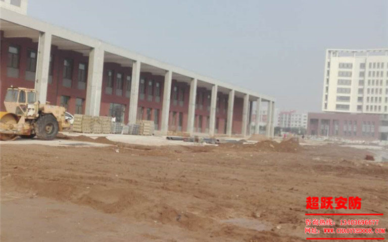 10.20能源學(xué)院入戶門(mén)維修