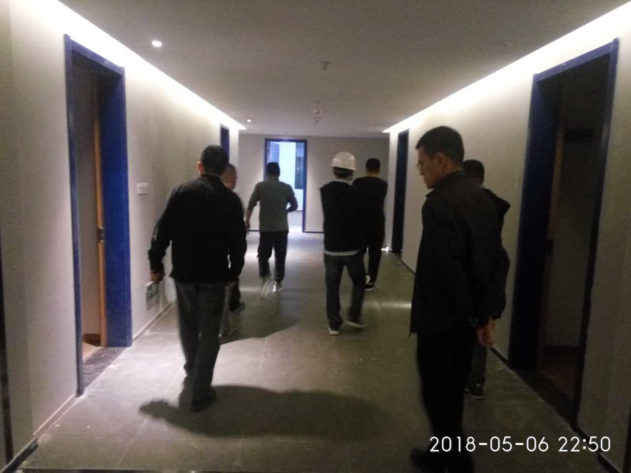 2018年5月6日甲方晚歸趕到工地完美驗收