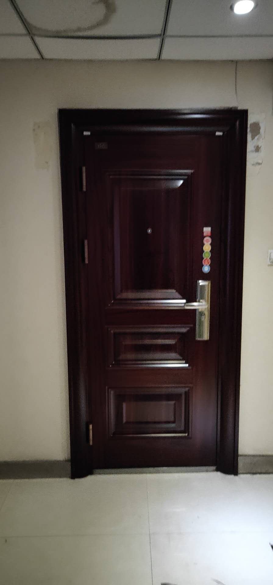 2019年5月22日平陽景苑恒實集團辦公室防盜門案例