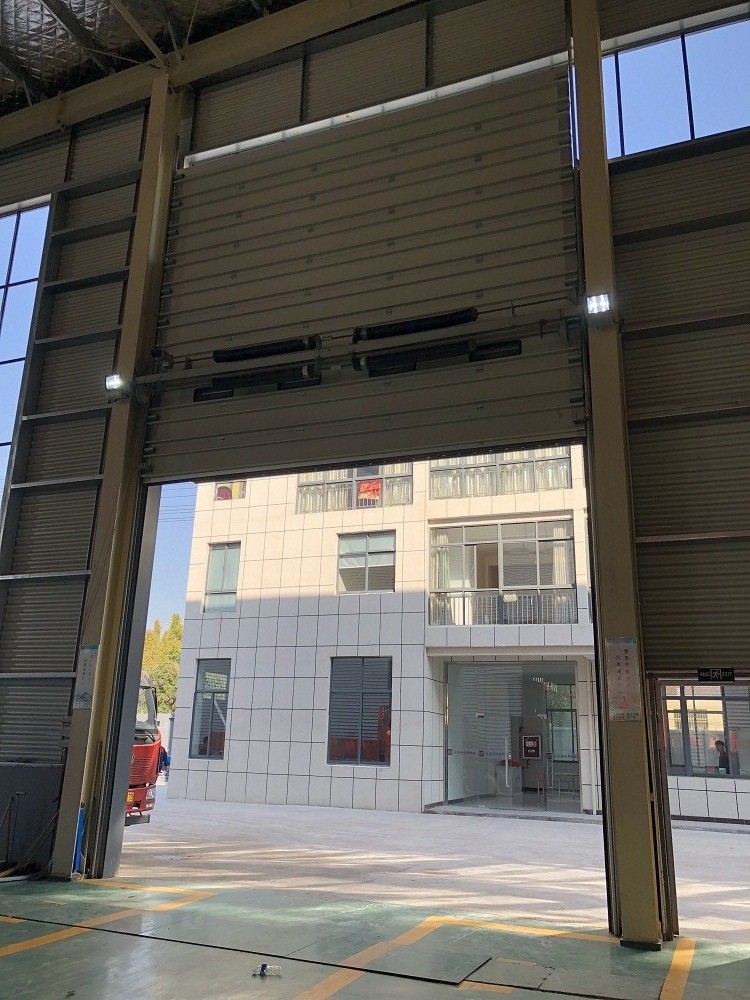 2020太鋼提升門(mén)安裝